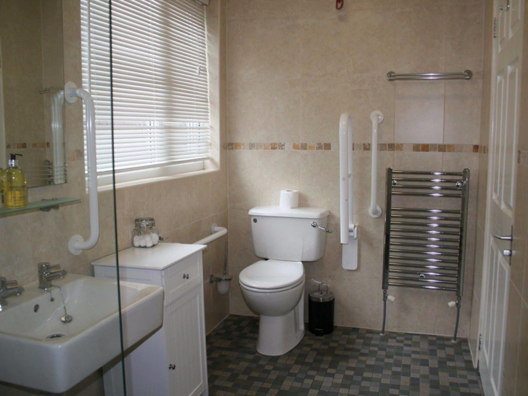 יורק The Manor Guest House מראה חיצוני תמונה
