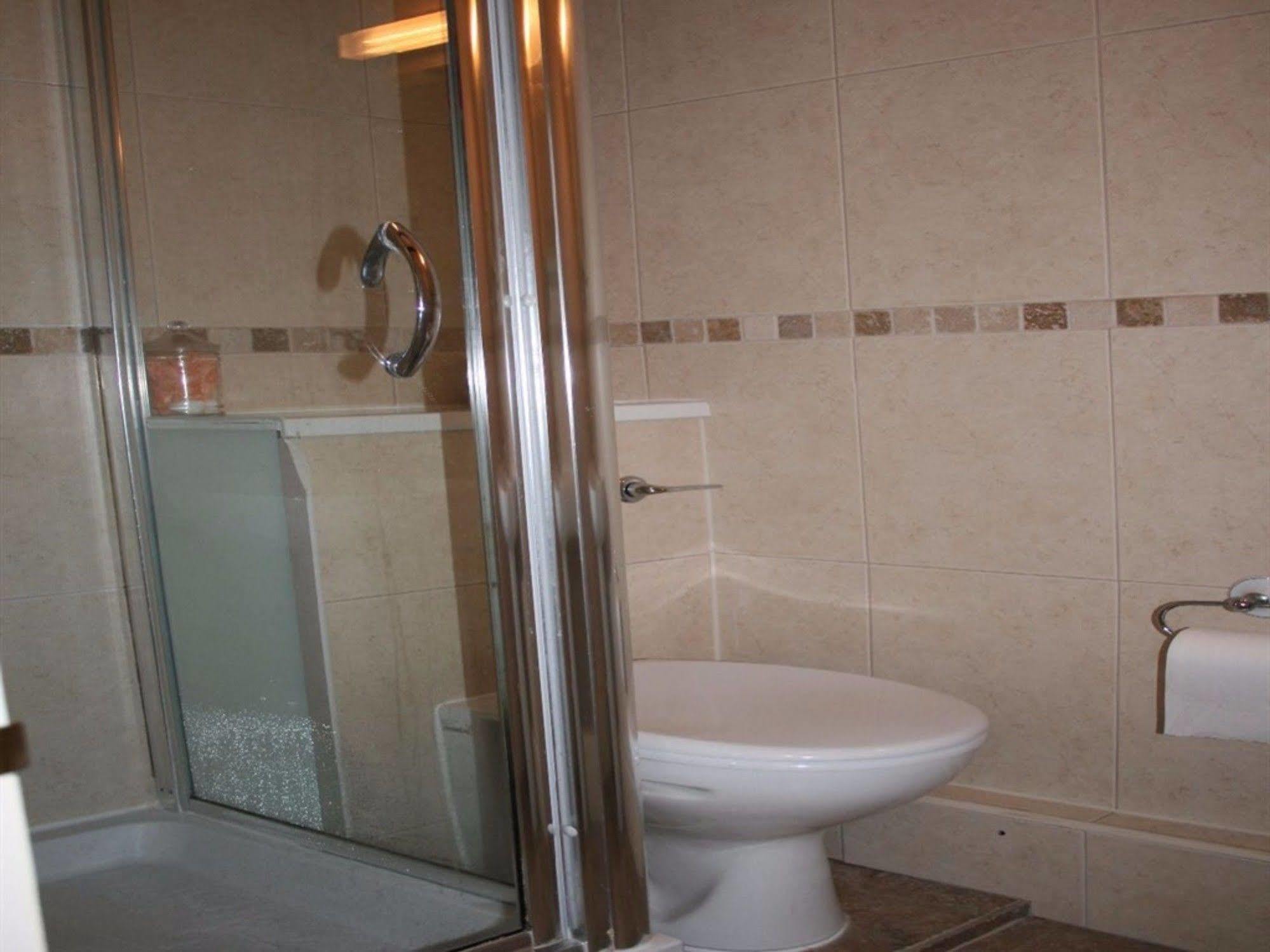 יורק The Manor Guest House מראה חיצוני תמונה